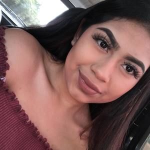 Meet your Posher, Isabel